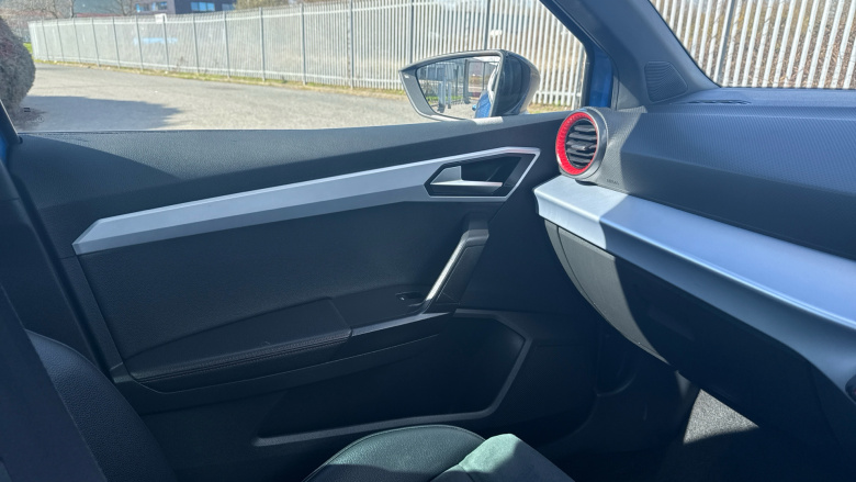 SEAT Arona 1.0 TSI 110 FR Edition 5dr DSG Petrol Hatchback